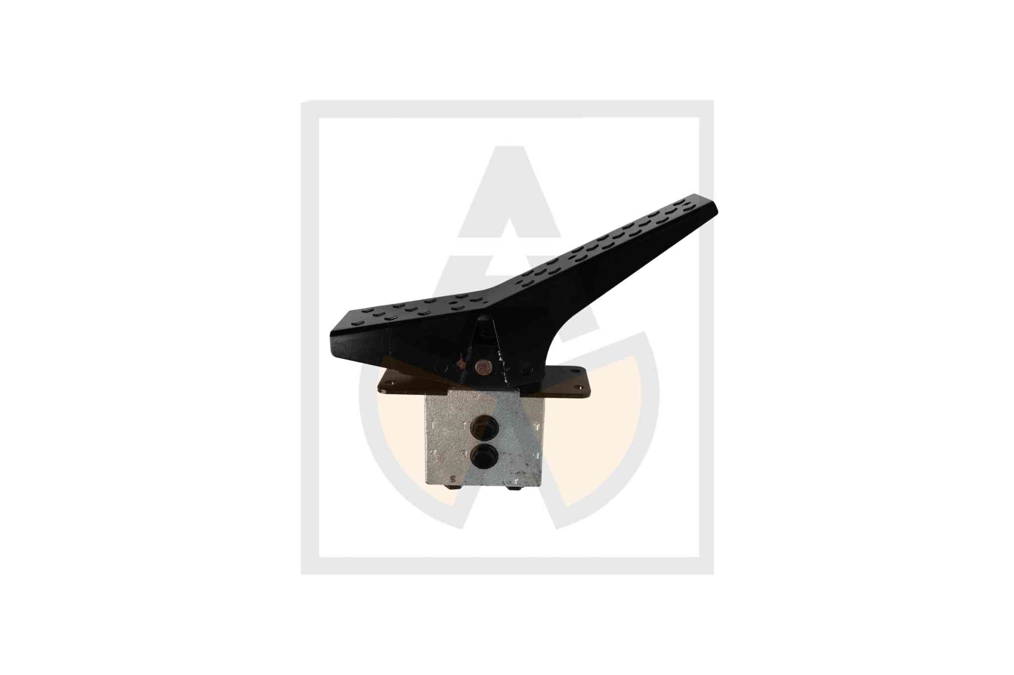 Vorsteuergerät m Pedal